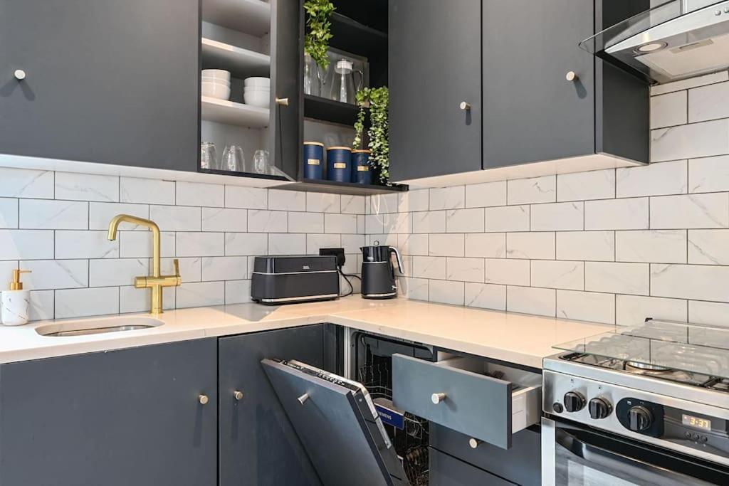 Stunning Spacious Duplex With Garden 141A Χέιστινγκς Εξωτερικό φωτογραφία